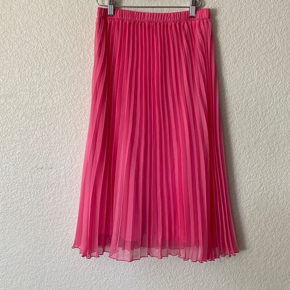 Pleated Pink Skirt